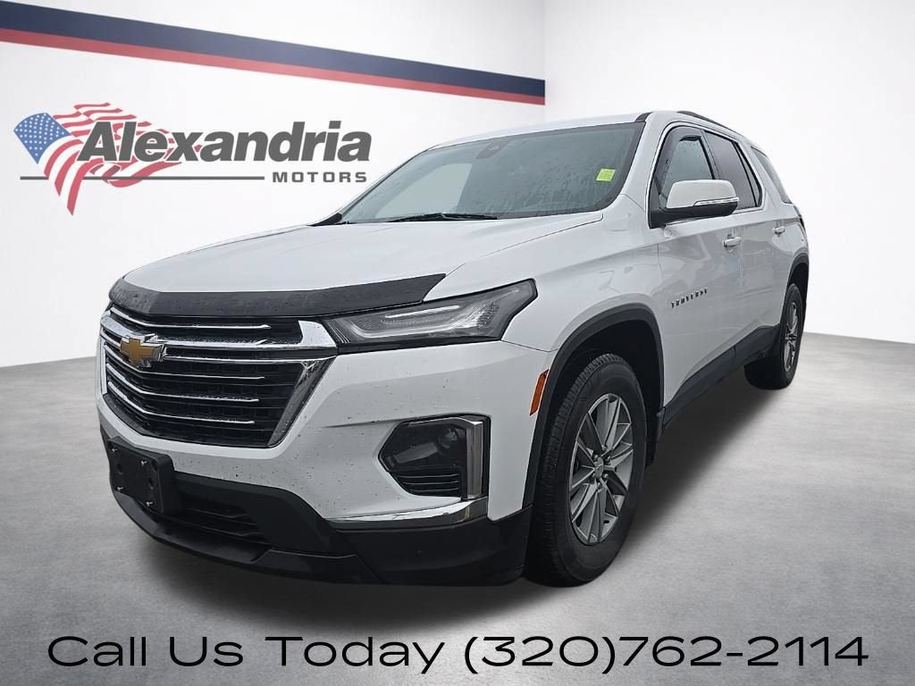 2023 Chevrolet Traverse LT Cloth in Summit White — front three-quarter view