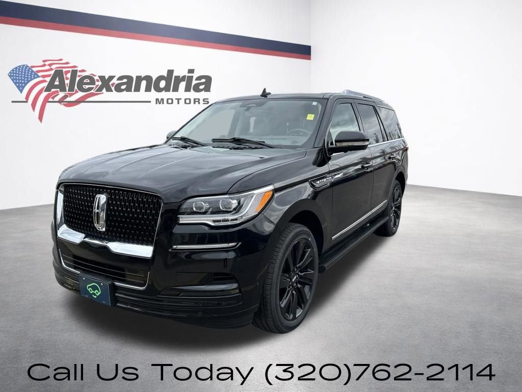 2022 Lincoln Navigator Reserve in Other — front three-quarter view